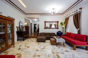 Villa Raya 5mins to Vigan with Bonfire Pit, Garden & Parking